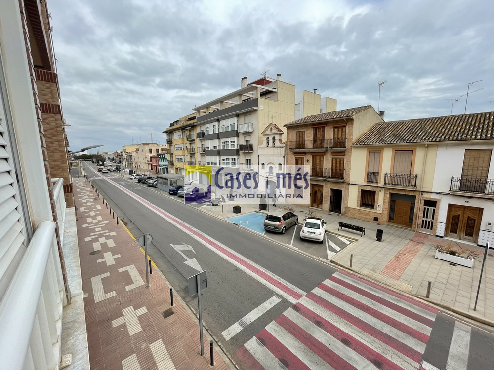 Cases i mes. Homes for sale and rental in Valencia