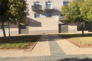 Commercial premise for sale in Nucleo Urbano, Rafelbunyol, Valencia. 